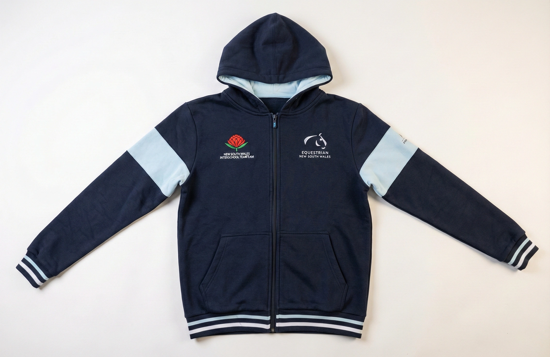 NSW Equestrian 深藍淺藍肩幅拼色拉鍊衛衣作品